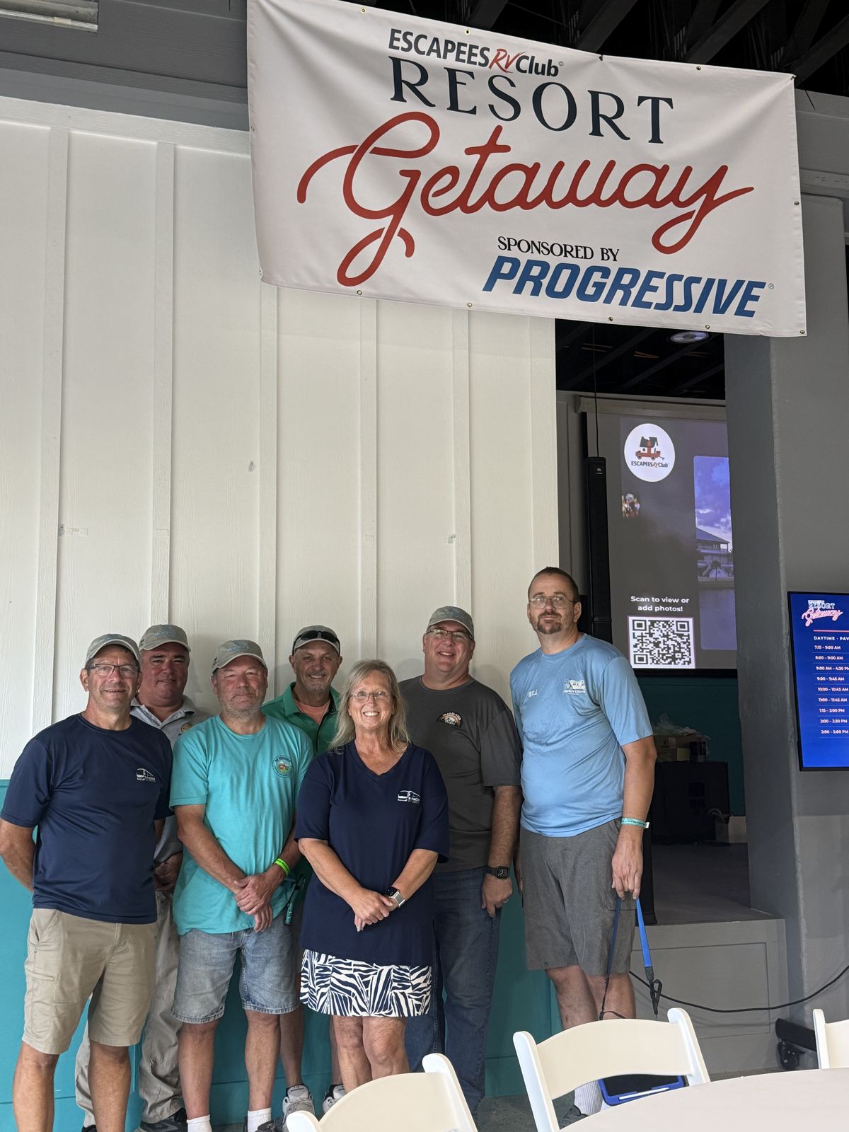 The Mobile RV Tech Crew under the Resort Getaway banner